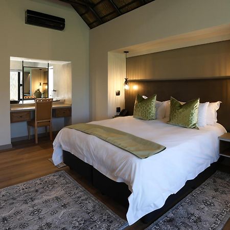 Kloofzicht Lodge & Spa Крюгерсдорп Экстерьер фото