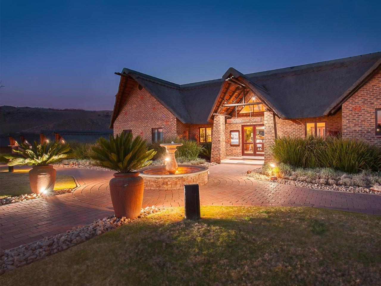 Kloofzicht Lodge & Spa Крюгерсдорп Экстерьер фото The clubhouse at the Links Shell Cove