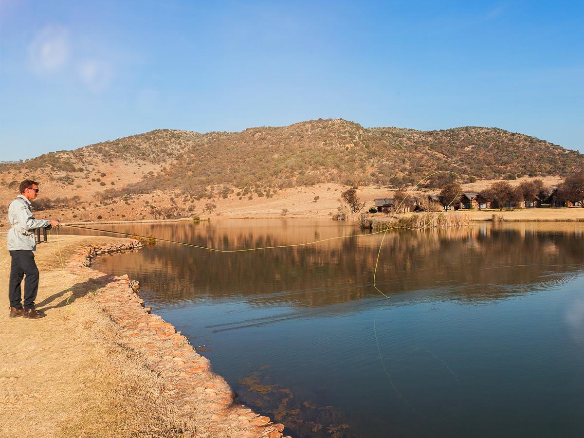 Kloofzicht Lodge & Spa Крюгерсдорп Экстерьер фото View of the dam