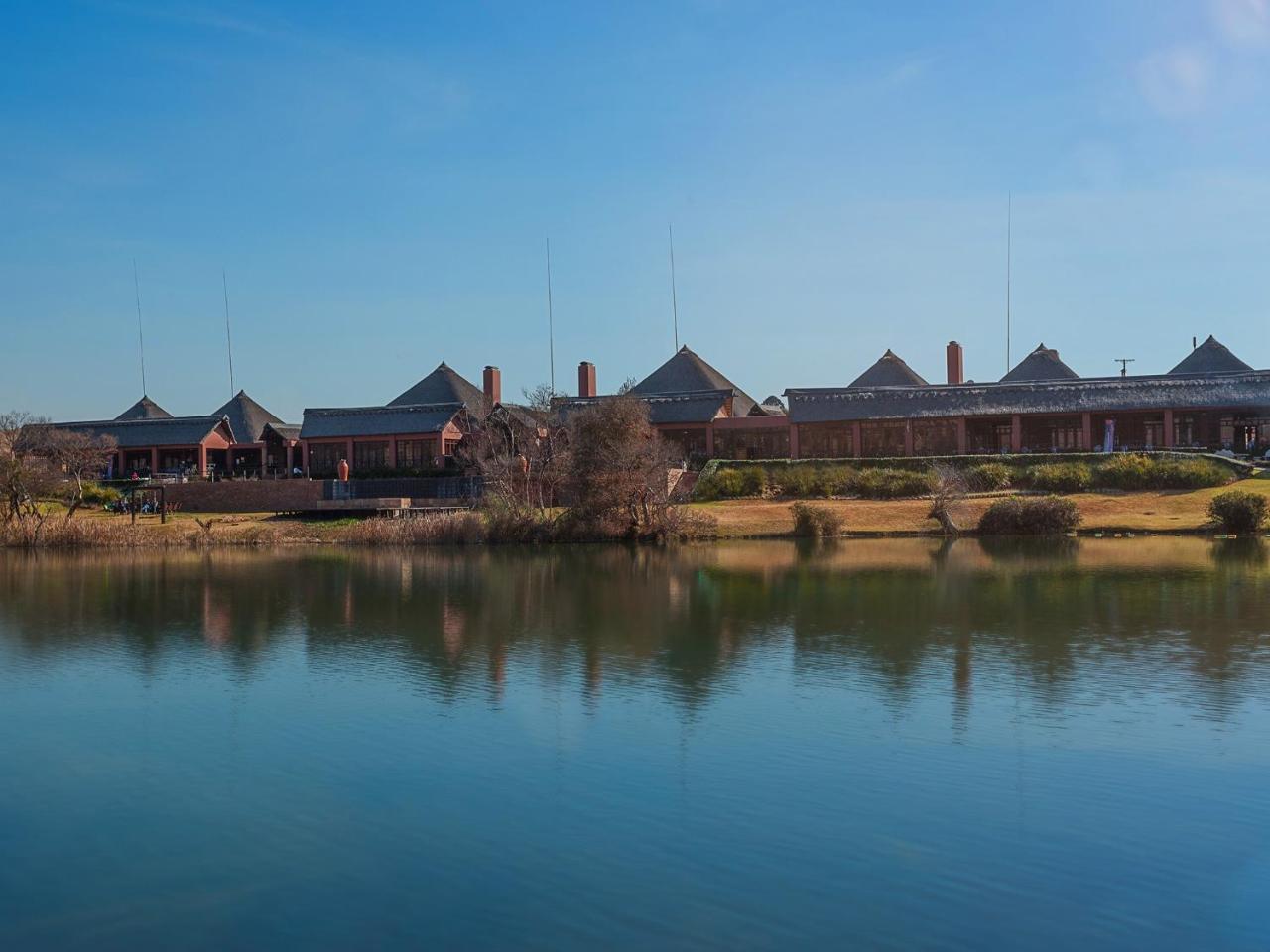 Kloofzicht Lodge & Spa Крюгерсдорп Экстерьер фото The Fort Worth Botanic Garden